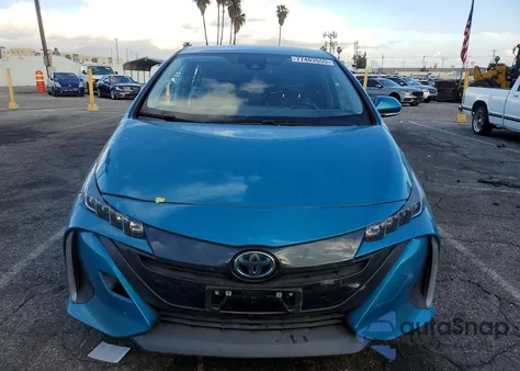 2019 Toyota Prius Prime z USA, uszkodzony, nr VIN JTDKARFP3K3116910